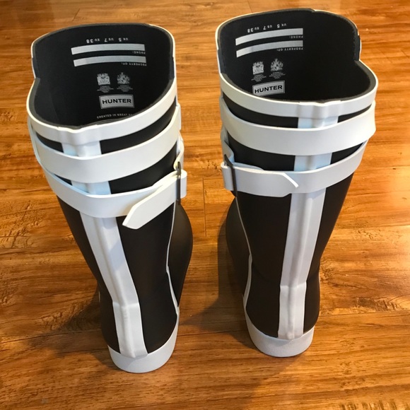 NWOT Slim Fit Short Contrast Hunter Rainboots - Picture 9 of 9